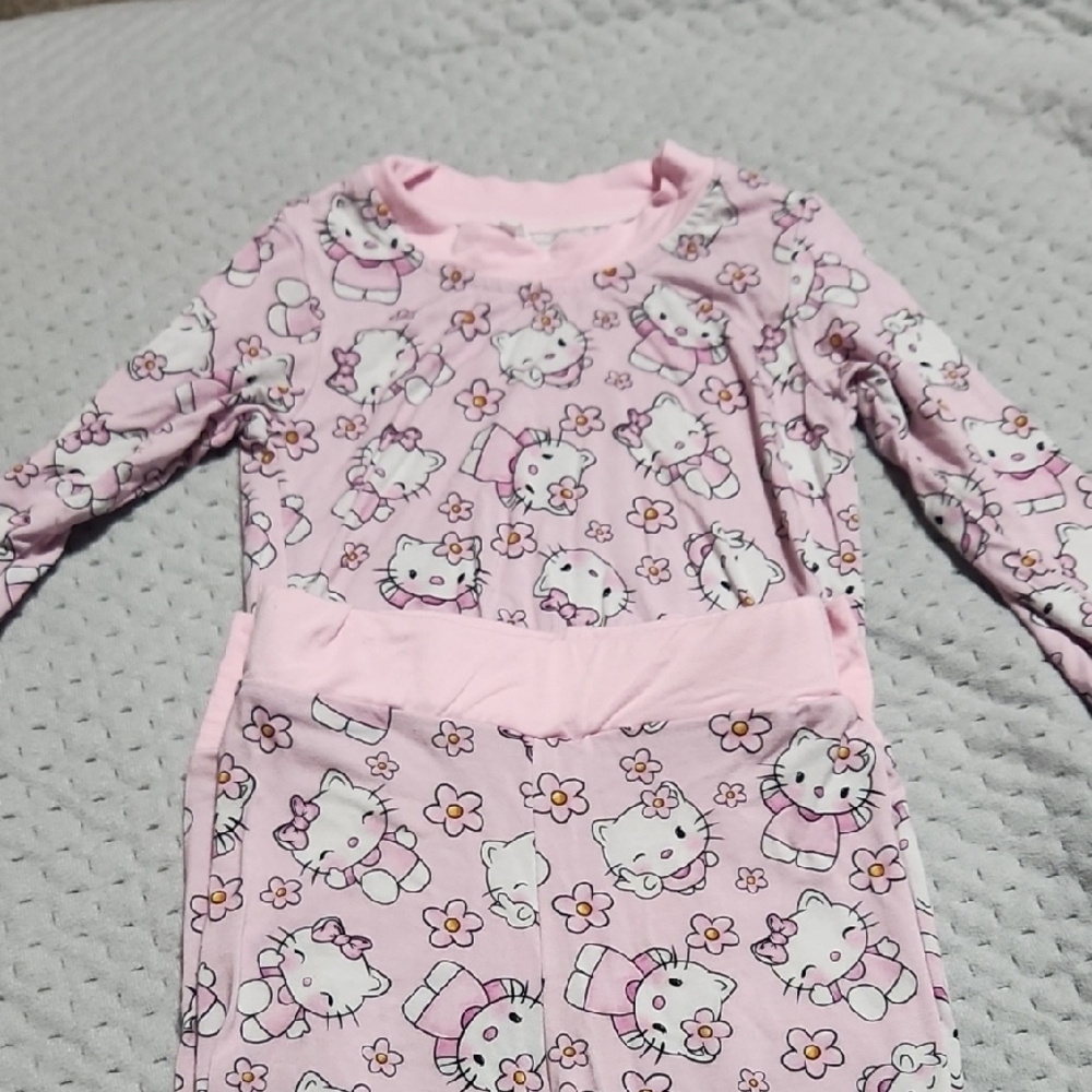 Hello Kitty Pink Pajama Set with Playful Design